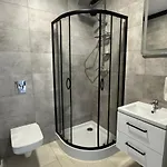 Odrodzenia 11 Щитно